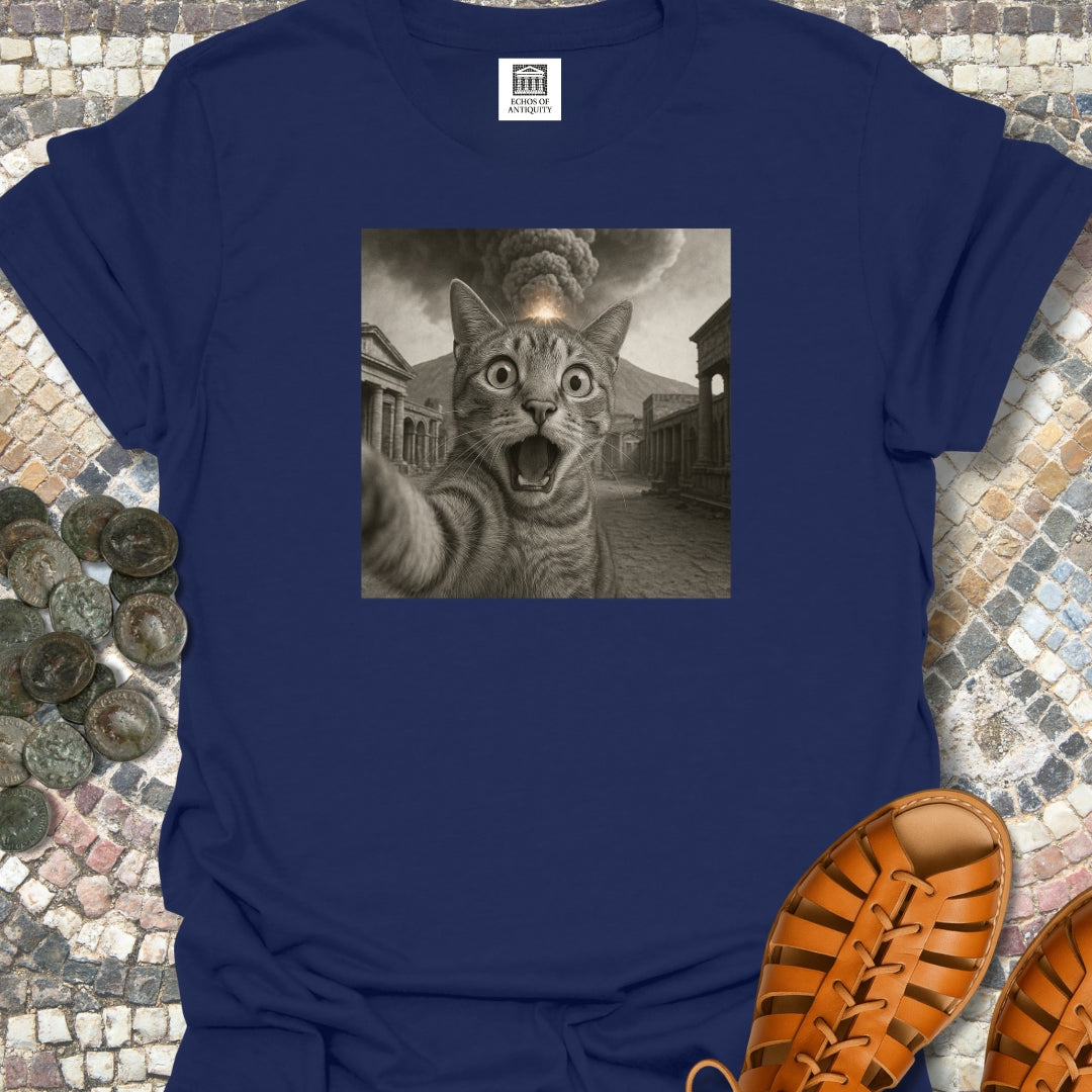 Cat Selfie in Pompei Vesuvius T-Shirt