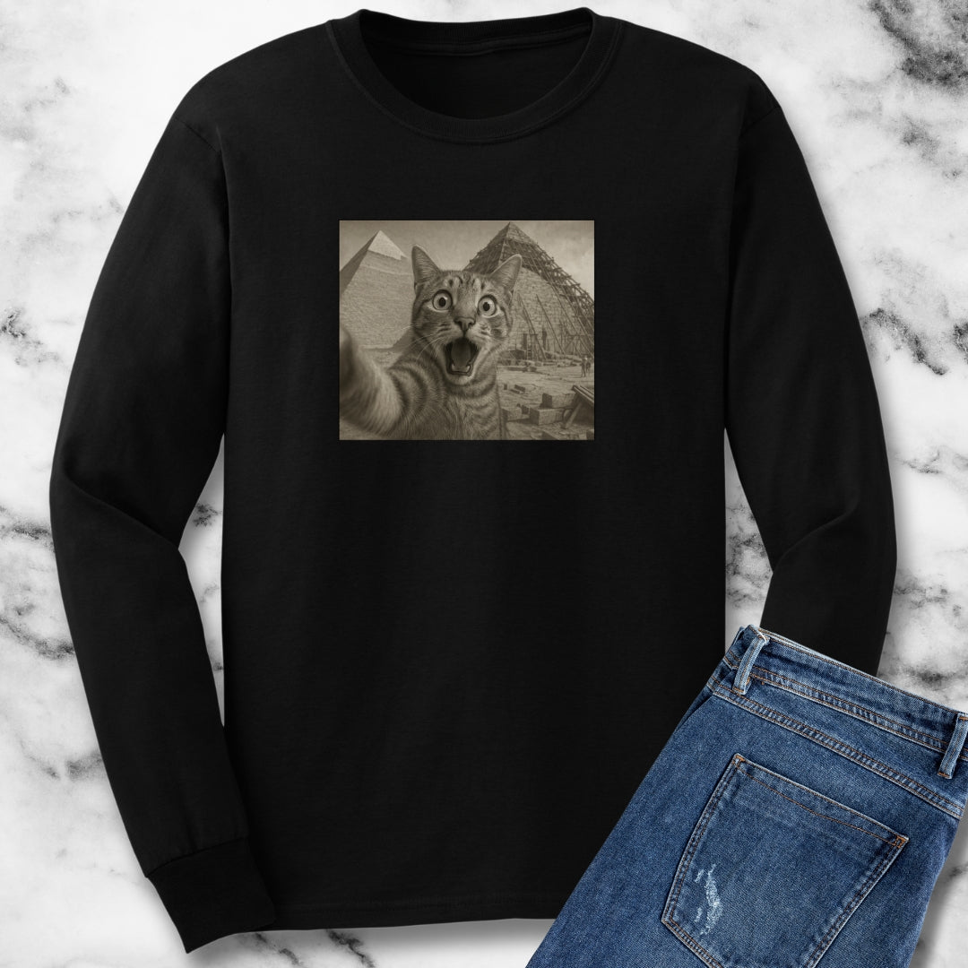 Cat Selfie Egyptian Pyramids Unisex Long Sleeve Tee