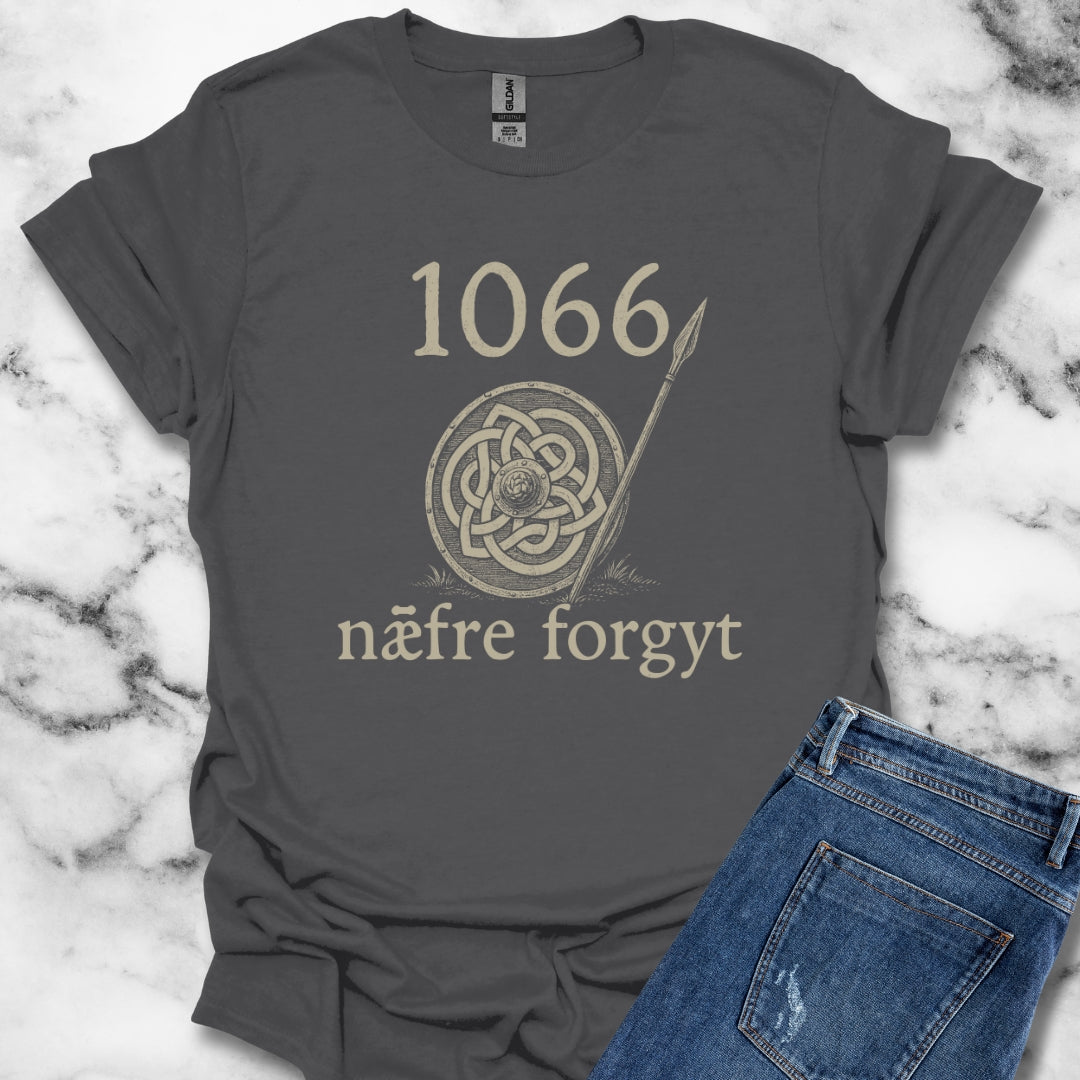 Hastings 1066 Never Forget in Old English Unisex Lightweight T-Shirt