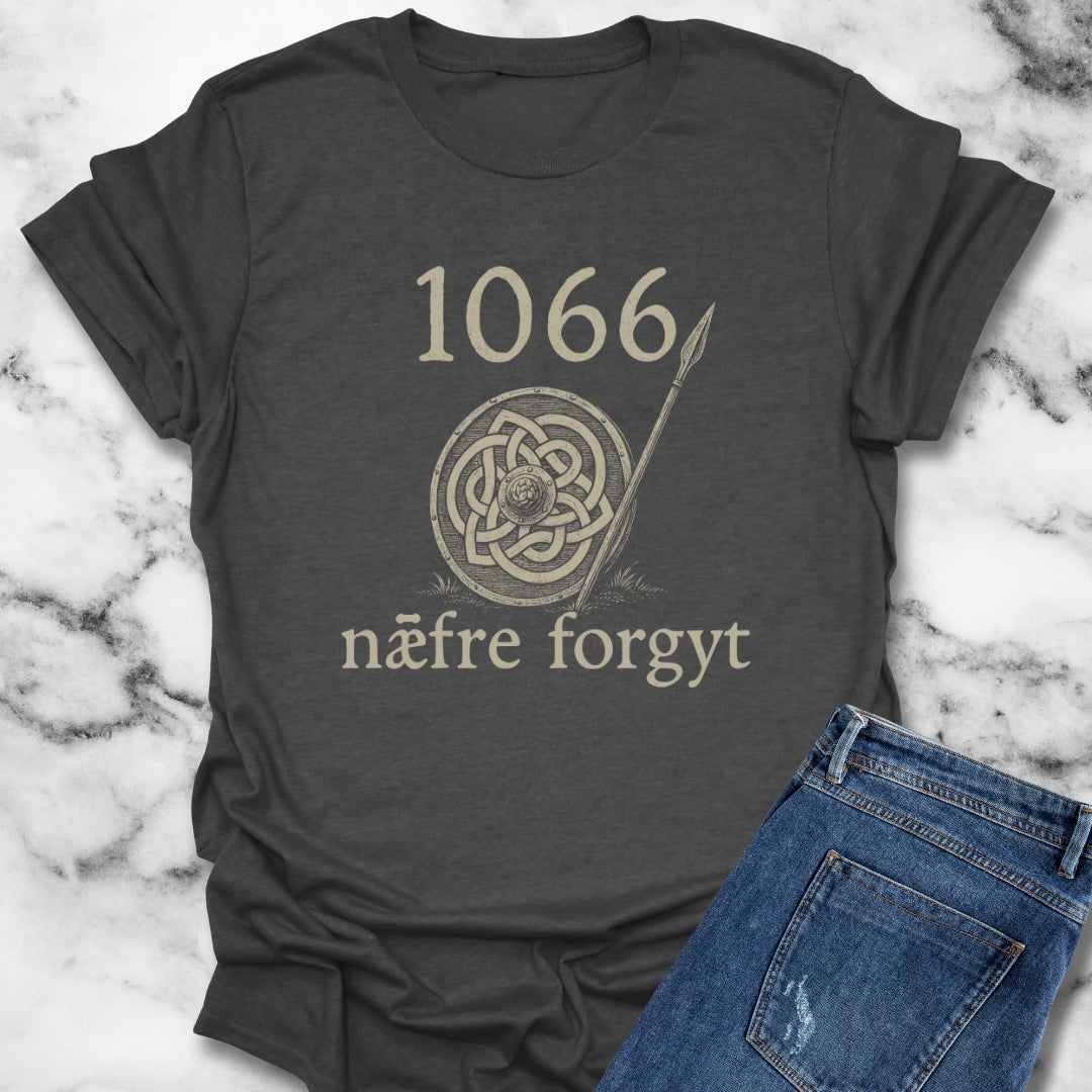 Hastings 1066 Never Forget in Old English Unisex Lightweight T-Shirt