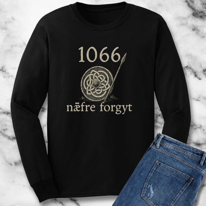 Hastings 1066 Never Forget Old English Unisex Long Sleeve Tee