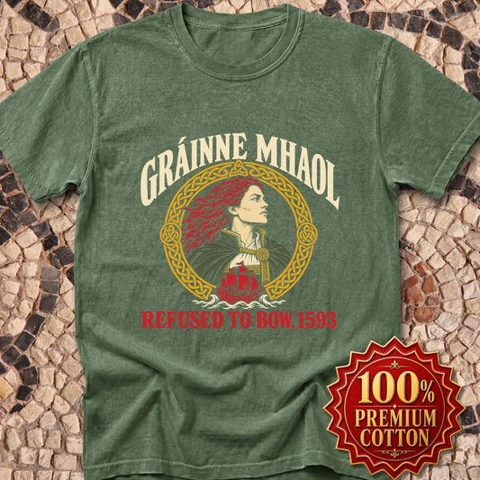 Gráinne Mhaol Refused to Bow 1593 Premium Tee