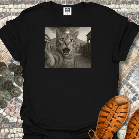 Cat Selfie in Pompei Vesuvius T-Shirt