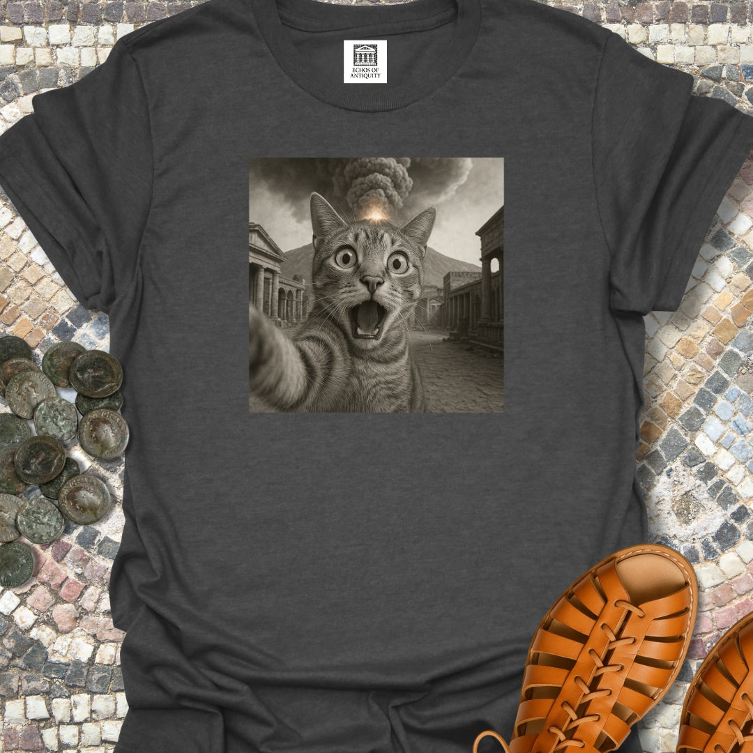 Cat Selfie in Pompei Vesuvius T-Shirt