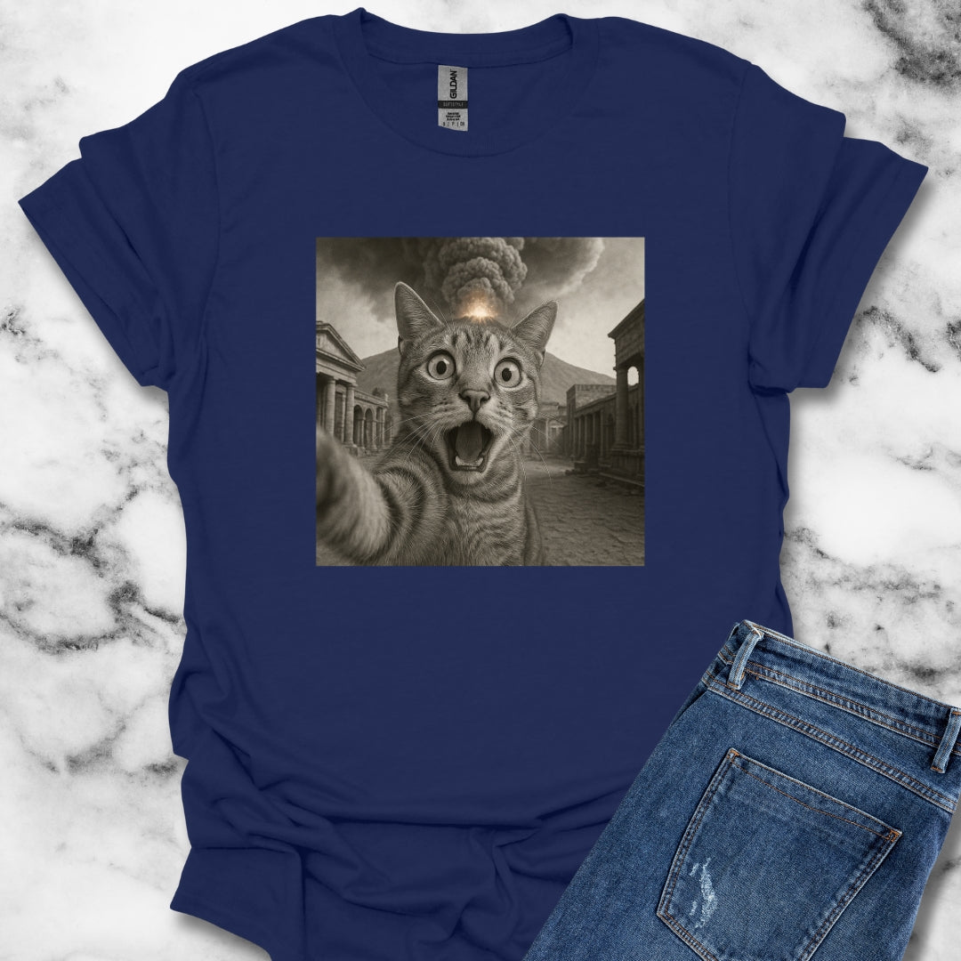 Cat Selfie in Pompei Vesuvius T-Shirt